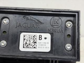 Кнопка открытия багажника Range Rover Evoque 2011-2018 L538 2.2 Diesel