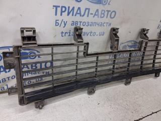 Решетка бампера центральная передняя Pajero Wagon 2006-2022 4 3.2 Дизель 4M41
