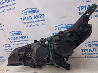 Фара правая Ксенон Leaf 2017-