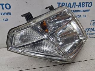 Фара правая Navara 2004-2015 D40 2.5 Diesel YD25DDTI